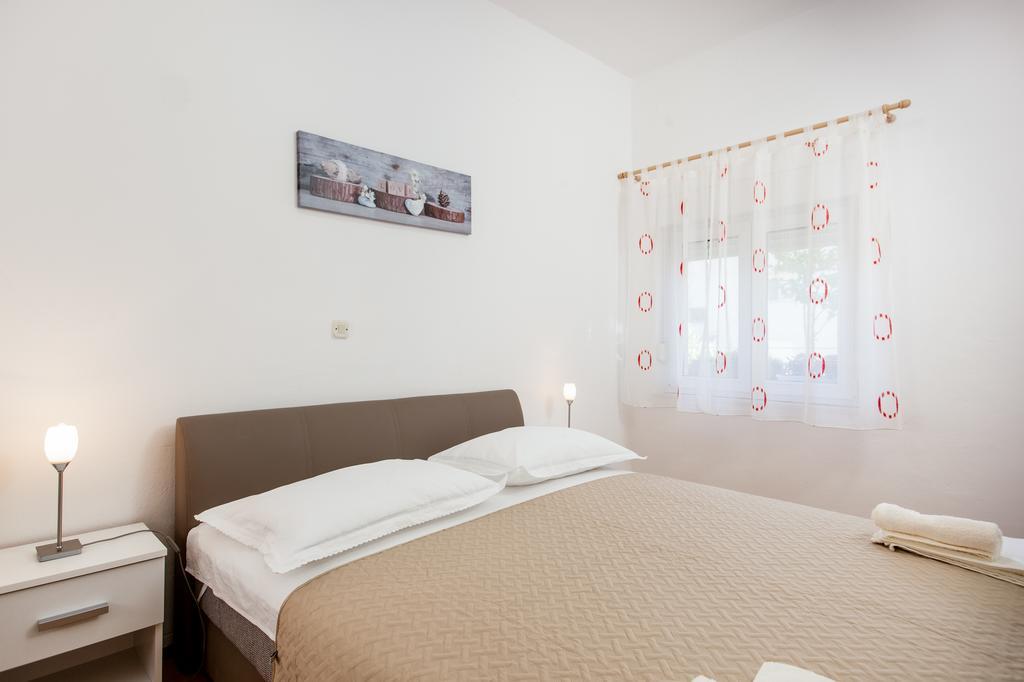 Apartments Ivica สปลิท ภายนอก รูปภาพ