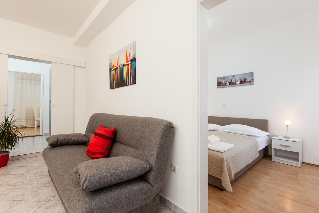 Apartments Ivica สปลิท ภายนอก รูปภาพ