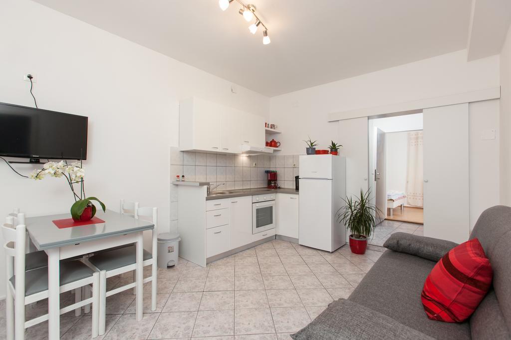 Apartments Ivica สปลิท ภายนอก รูปภาพ