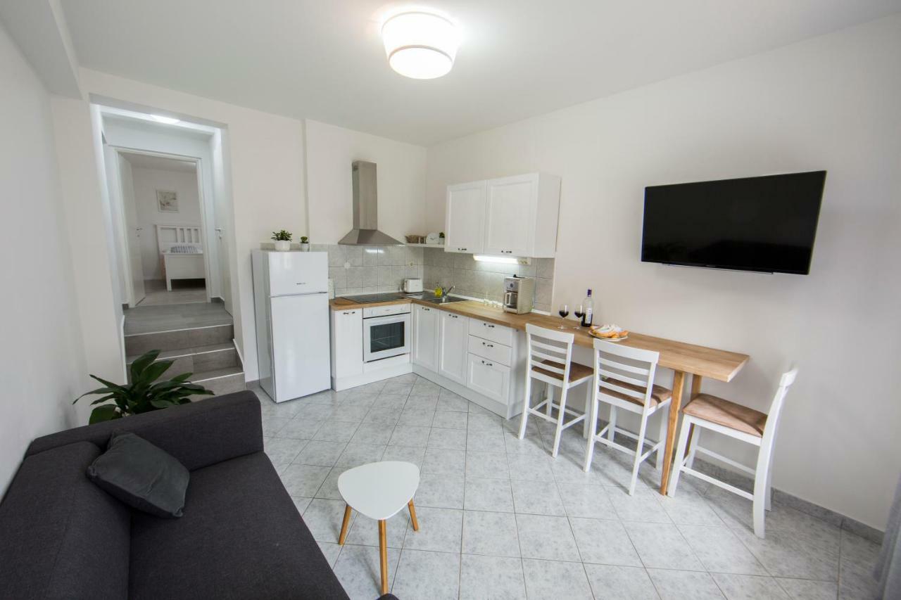 Apartments Ivica สปลิท ภายนอก รูปภาพ