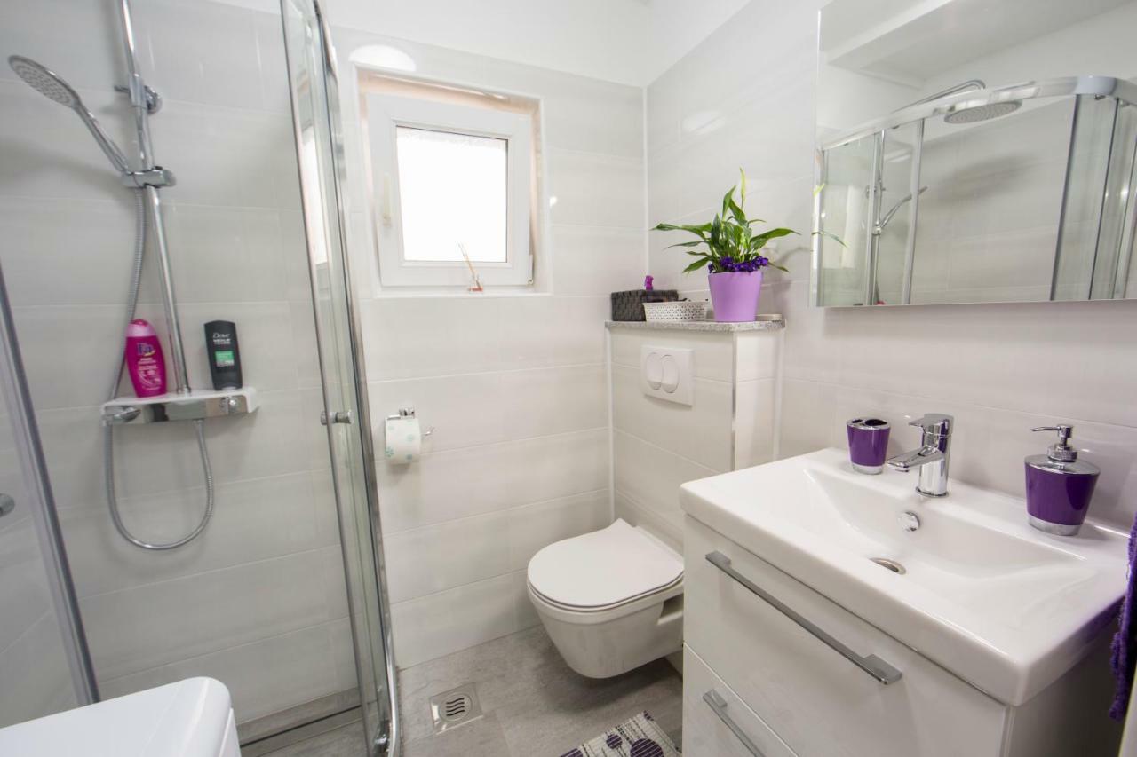 Apartments Ivica สปลิท ภายนอก รูปภาพ
